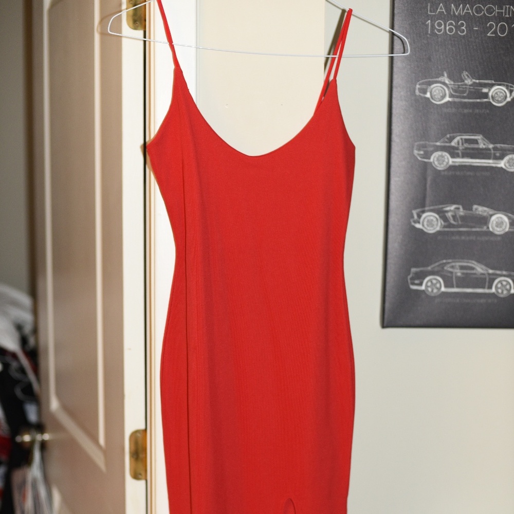 Strappy Scoop Neck Midi Dress